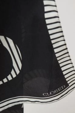 CLOSED Silk Scarf -CLOSED Verkäufe C90884 72D 22 100 2