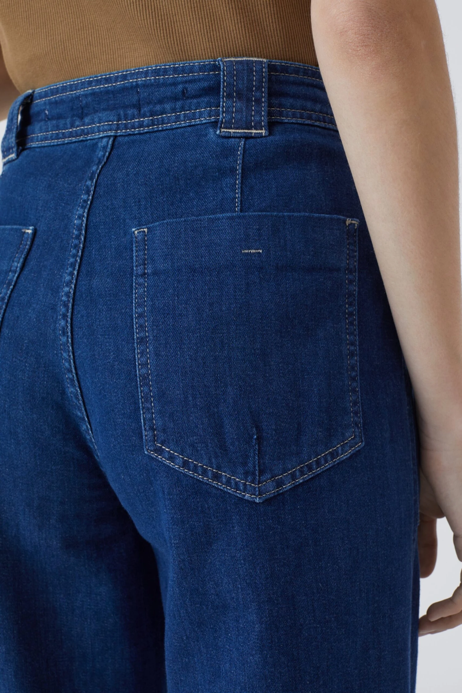 CLOSED Aria 7 CLOSED Aria – Bild 5