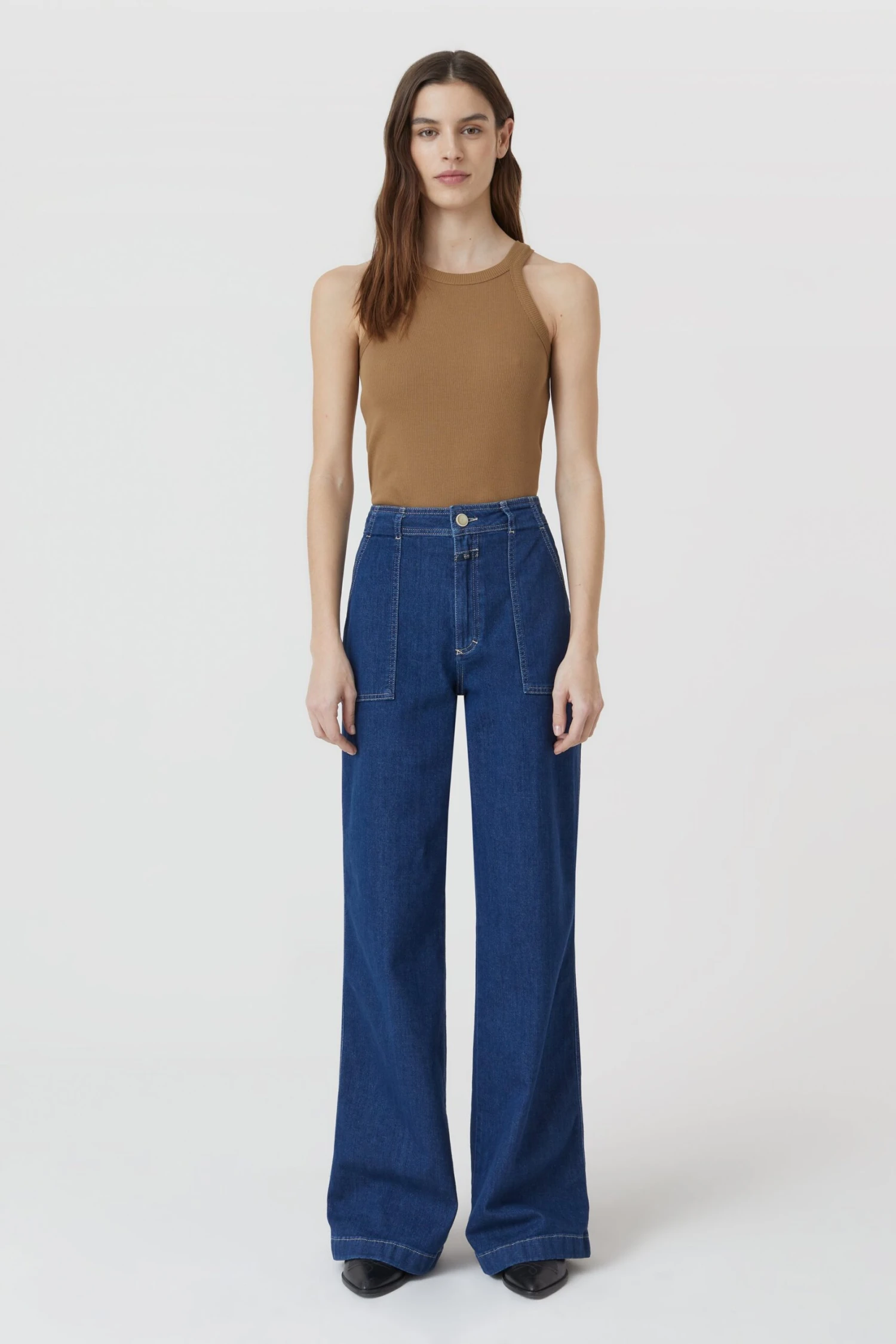 CLOSED Aria 3 CLOSED Aria