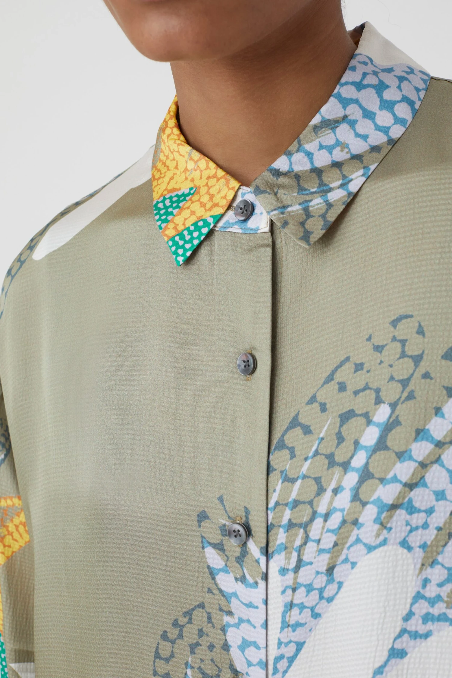 CLOSED Bluse Aus Viskose 5 CLOSED Bluse Aus Viskose – Bild 3