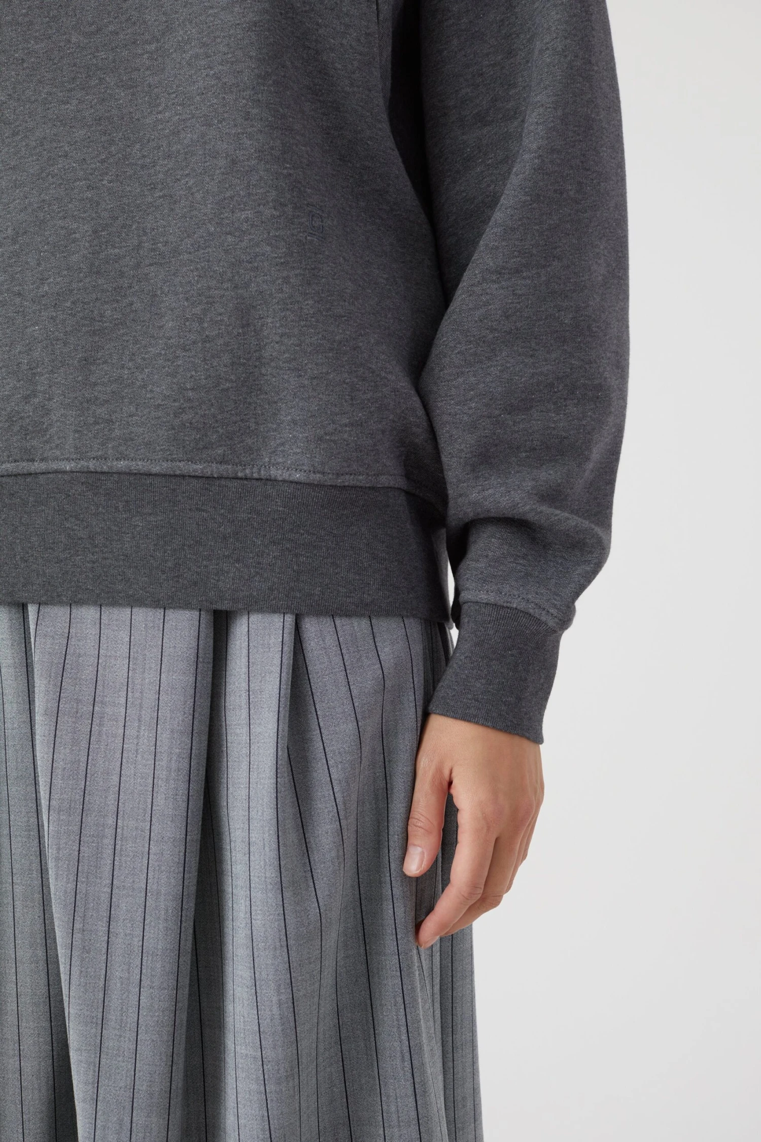 CLOSED Crewneck In O-Shape 5 CLOSED Crewneck In O-Shape – Bild 3